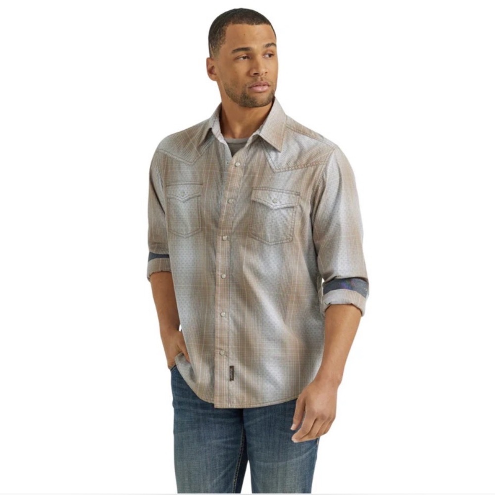 NWT Wrangler Retro Premium Men's Collared Longsleeve Shirt Size M